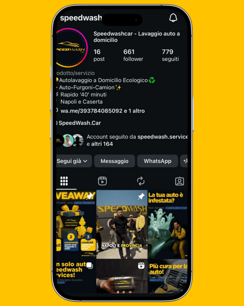 Screenshot di un profilo Instagram dedicato a Speedwash, un servizio di lavaggio auto a domicilio a Napoli, con dettagli sul servizio, numero di post, follower e suggerimenti per contatti.